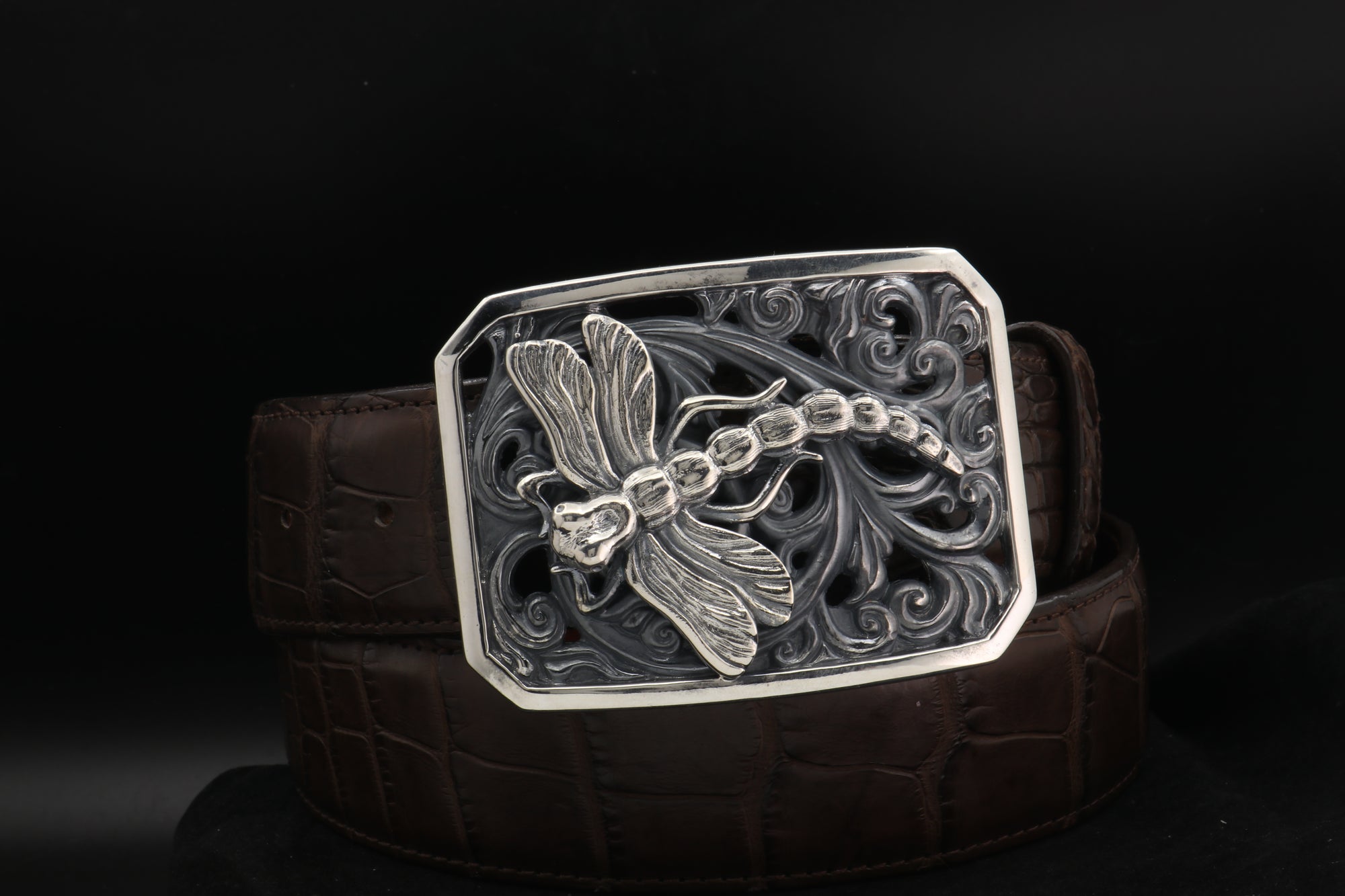 #1404 Dragonfly Scroll Trophy Buckle