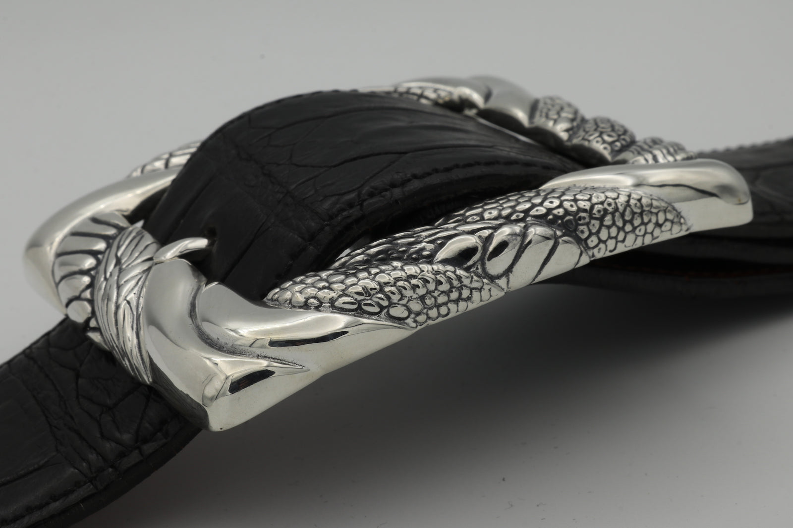 #1392  Textured Rope Twist Buckle, 1.5"