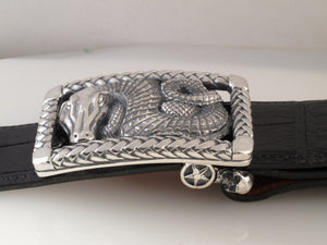 Alligator in Braided Frame trophy buckle side view