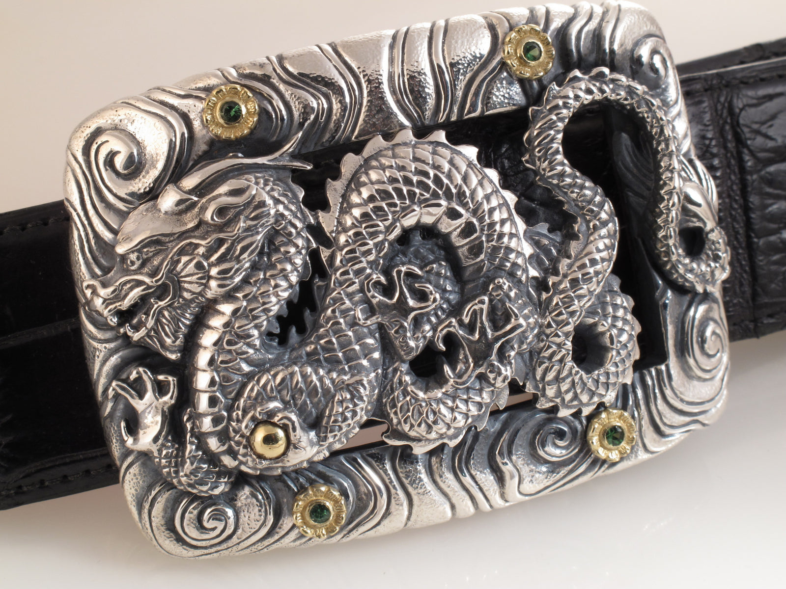 #1366 Custom Dragon w/ Stones Buckle