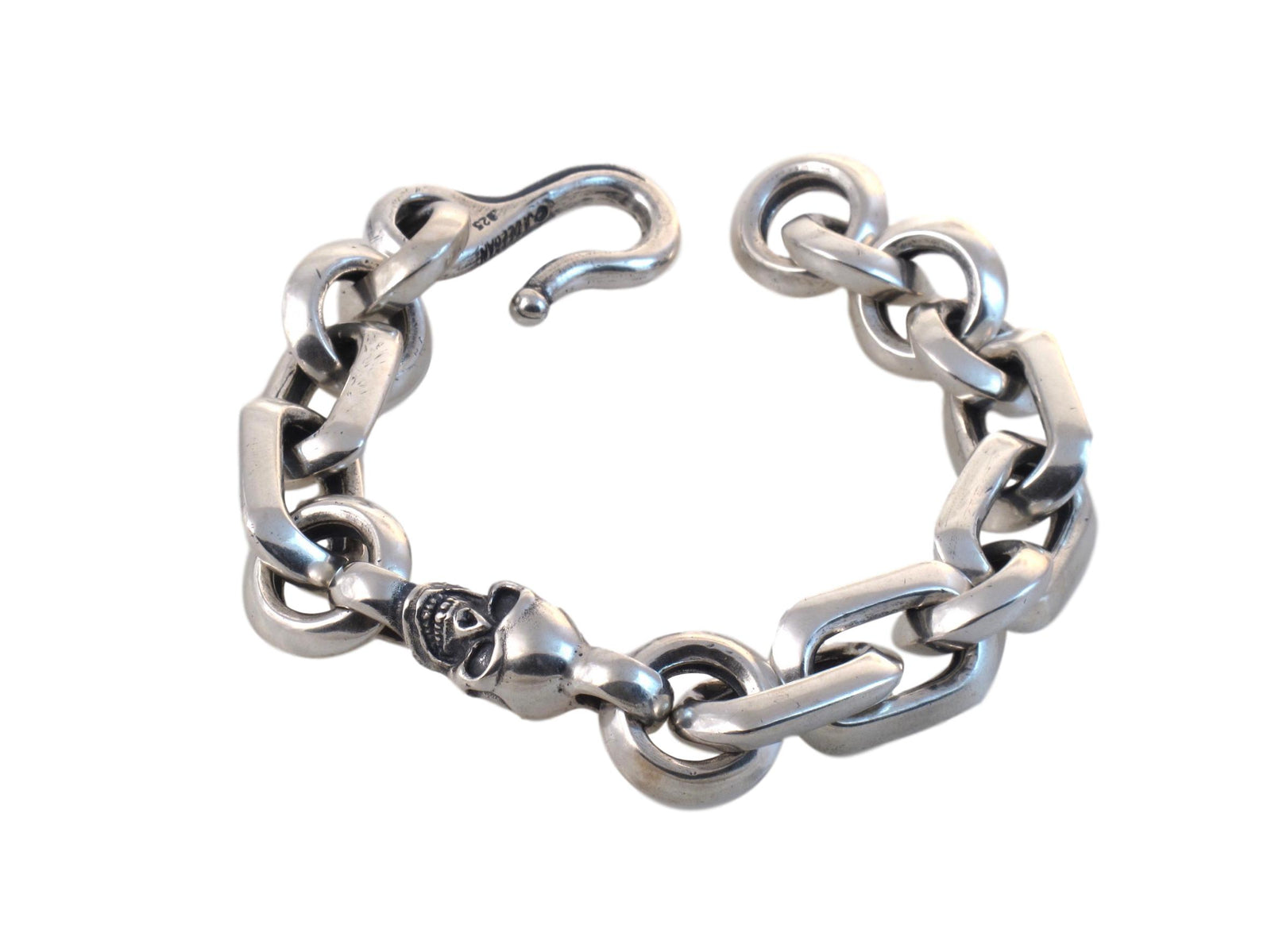 #DB-15 Small Single Skull Chunky Link Bracelet